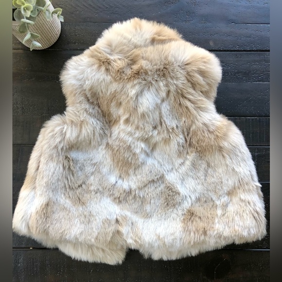 Koala Kids faux fur vest 12-18 months - Picture 2 of 3
